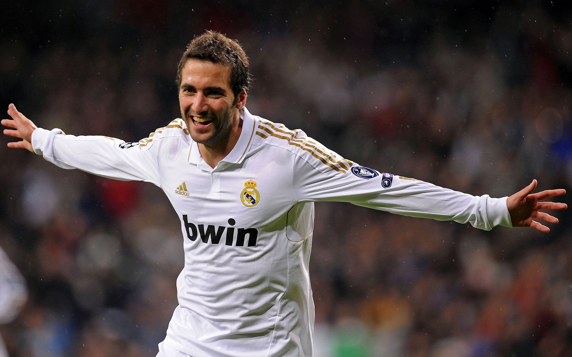 塞尔·拉恩：他是全黑队反击战术的关键，速度和突破让全队充满活力